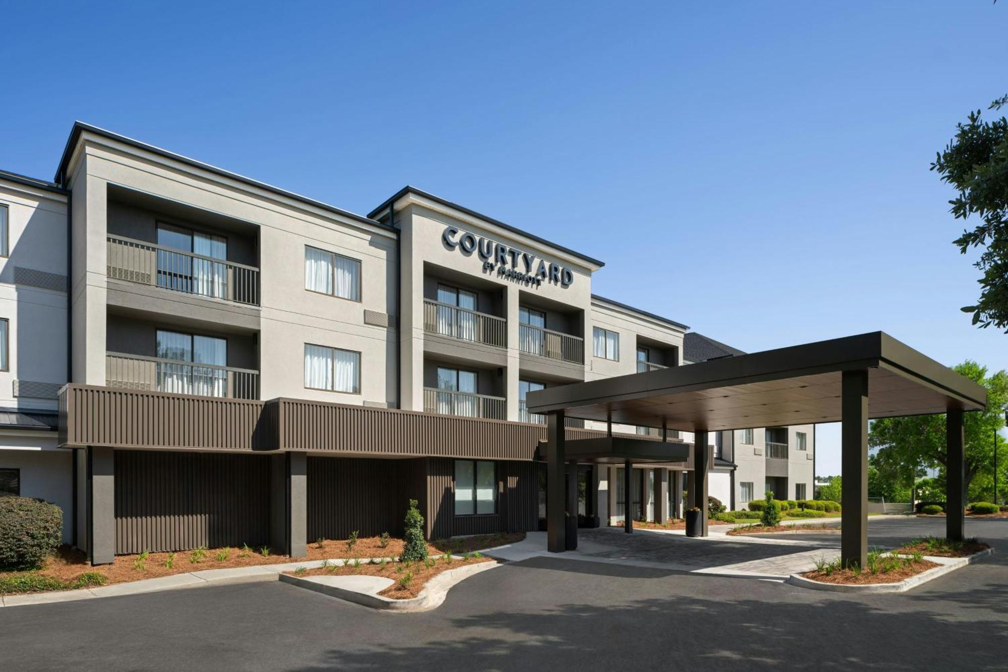 Courtyard By Marriott Valdosta Hotel Exterior foto
