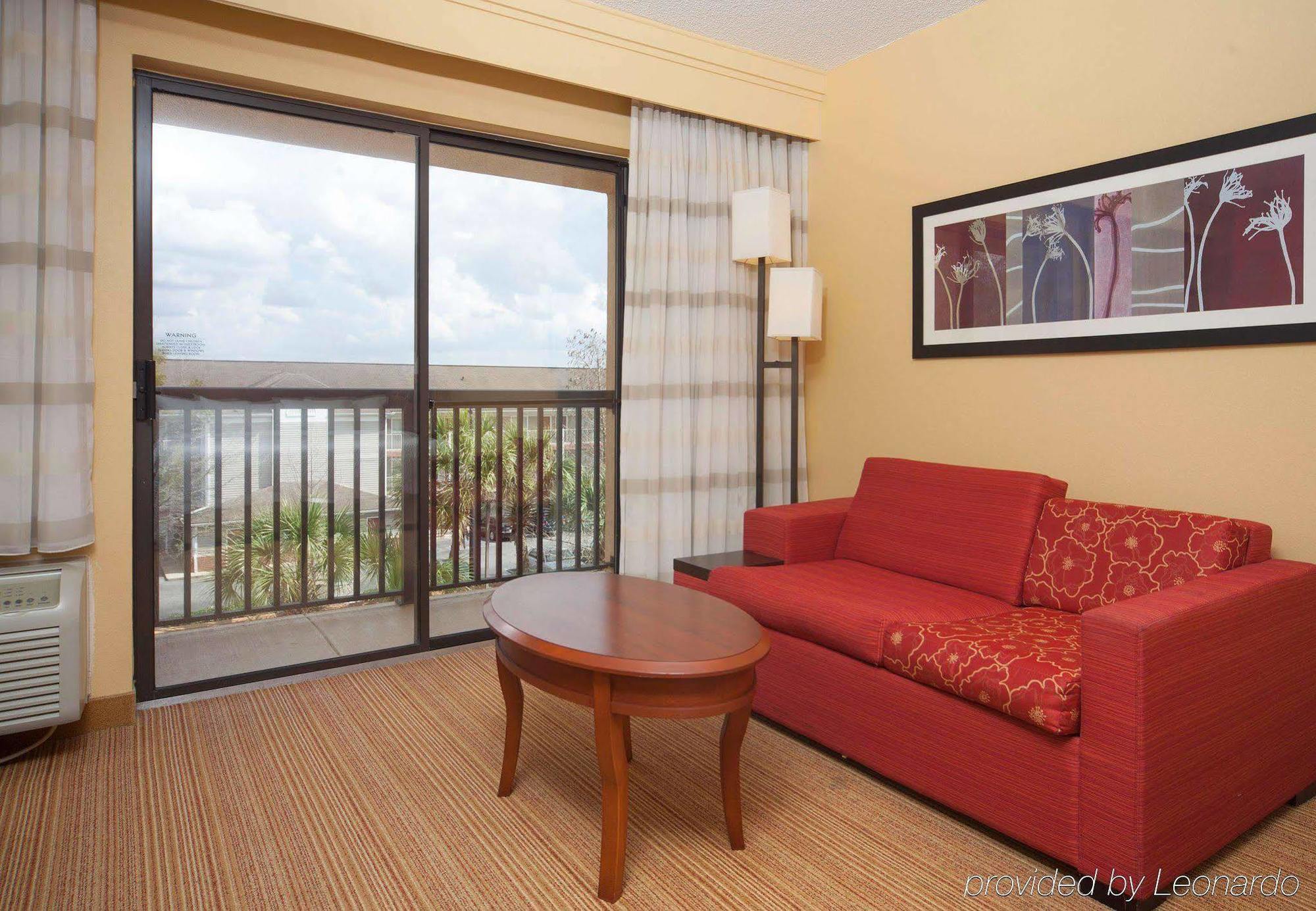 Courtyard By Marriott Valdosta Hotel Exterior foto